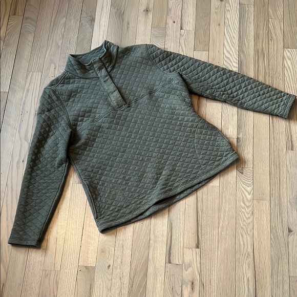 Avalanche Tops - Avalanche Olive Quilted Sweatshirt